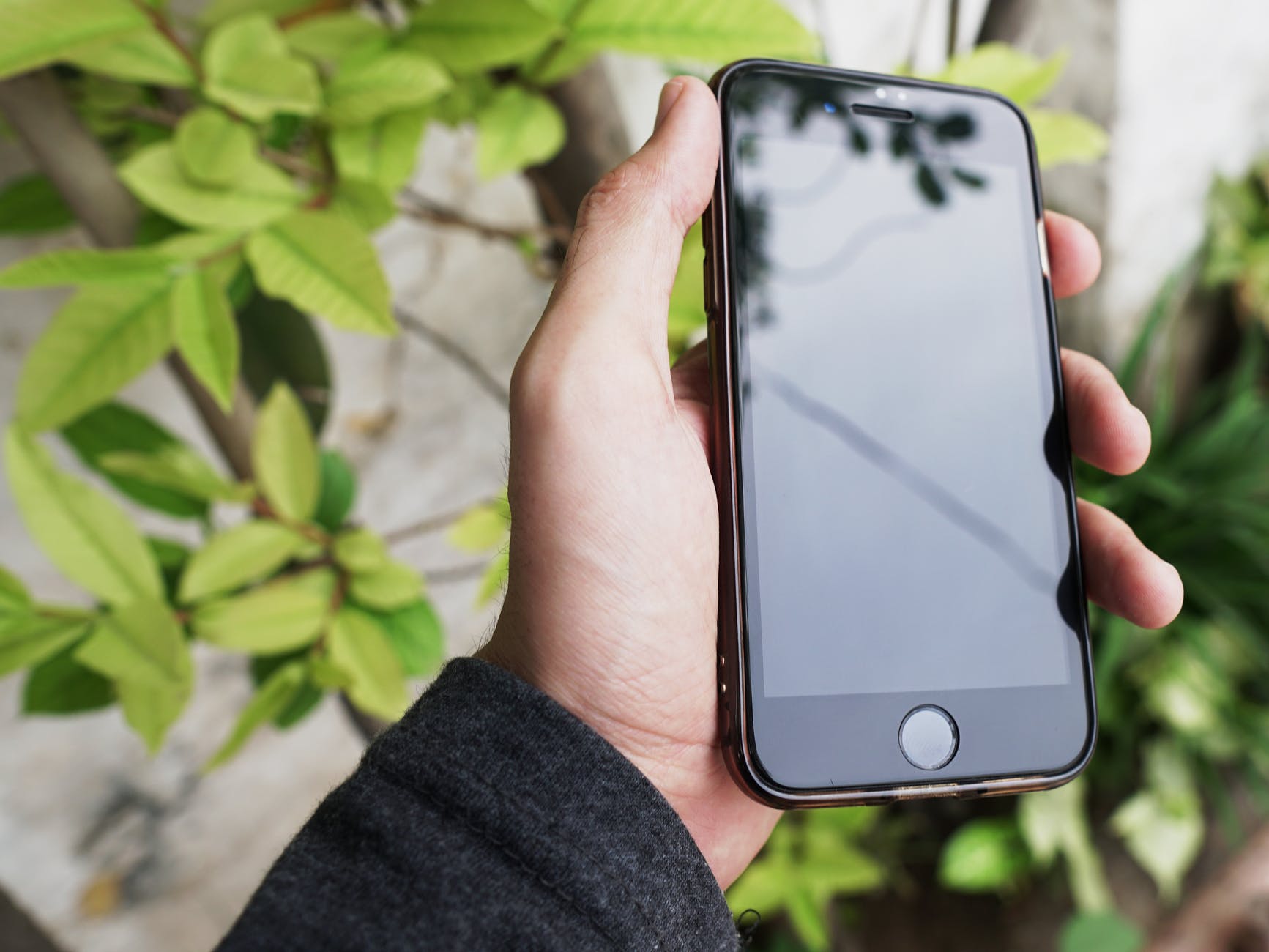 How to change the LCD and touch screen on the iPhone 7