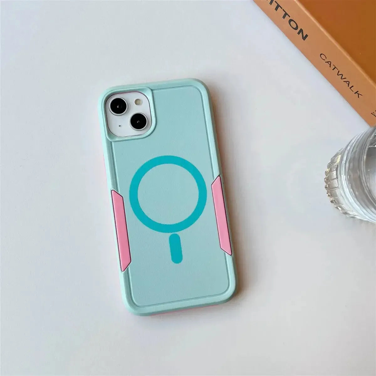 For Apple iPhone 12 / 12 Pro Magsafe Symmetry Exploiter Case Green