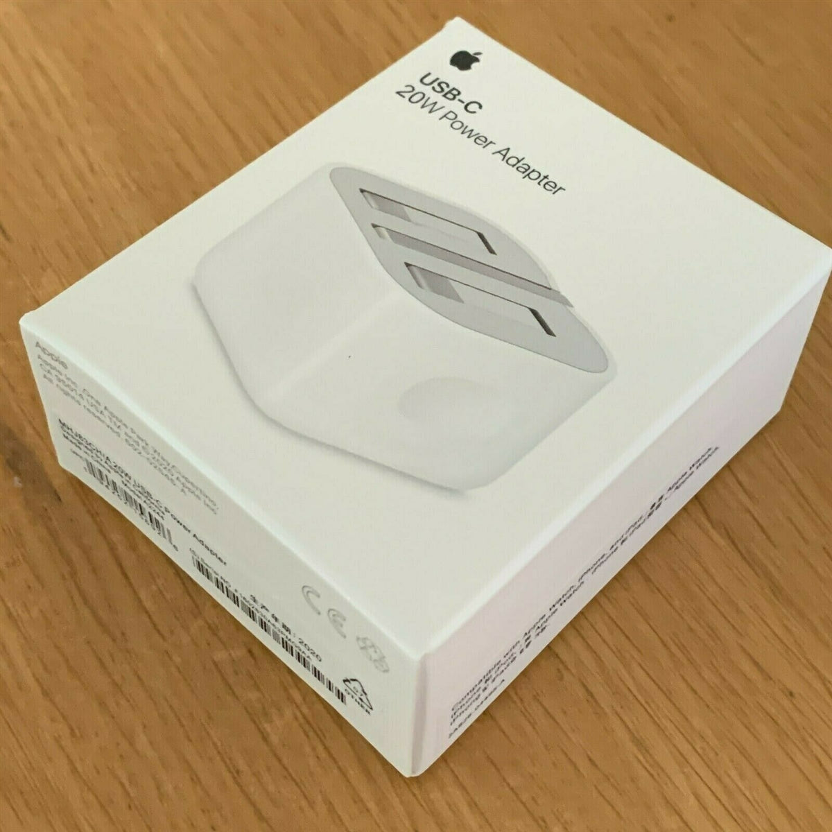 iPhone A2344 MUJ83ZP/A 20W USB-C Power Adapter Retail Pack
