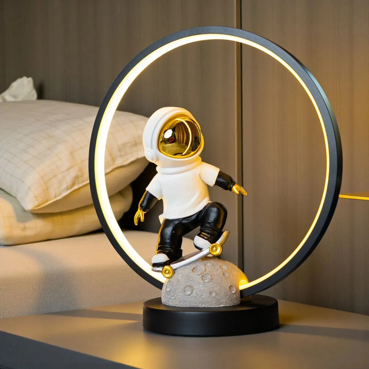 Astronaut Bedside Ring Lights - Skate White