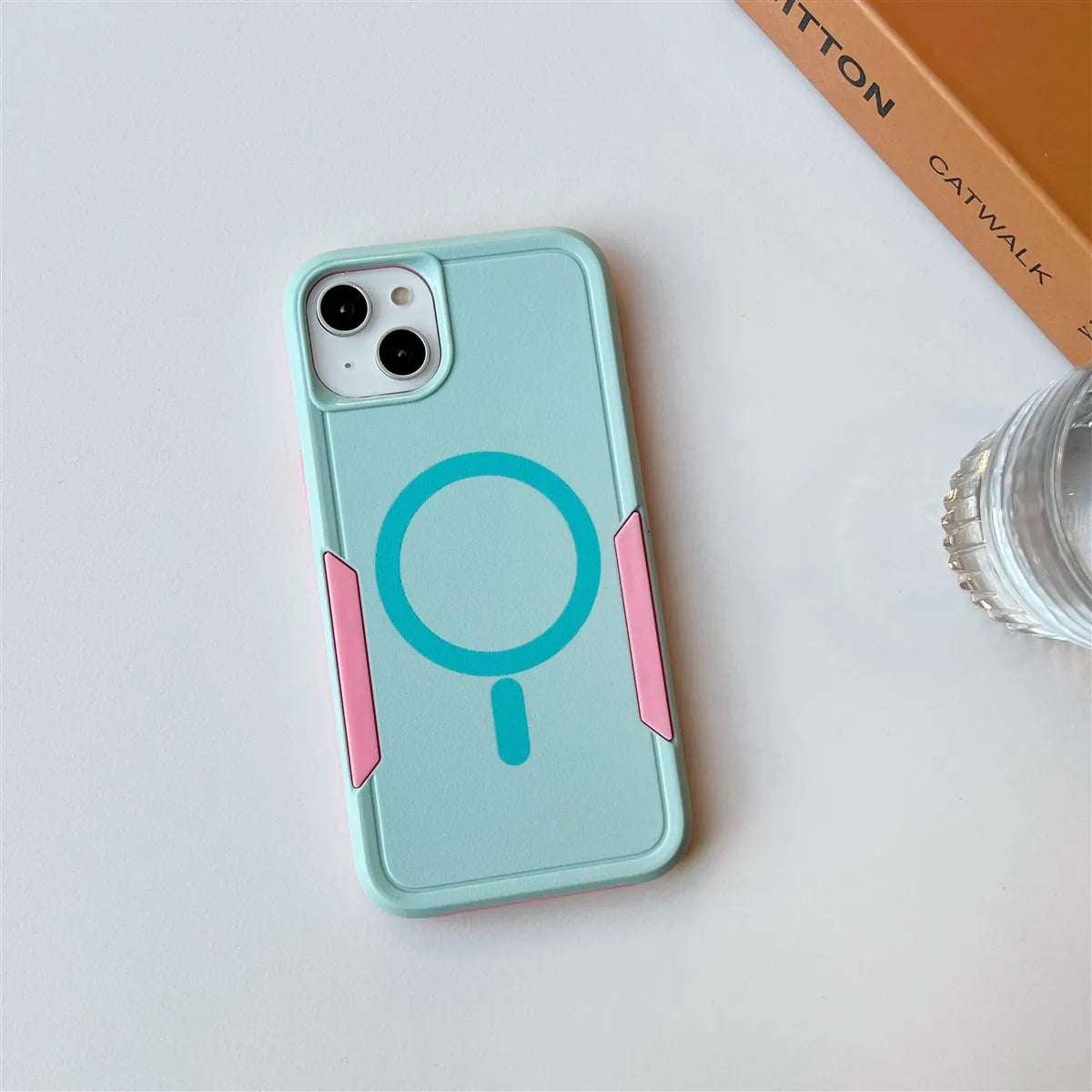 For Apple iPhone 15 Magsafe Symmetry Exploiter Case Green