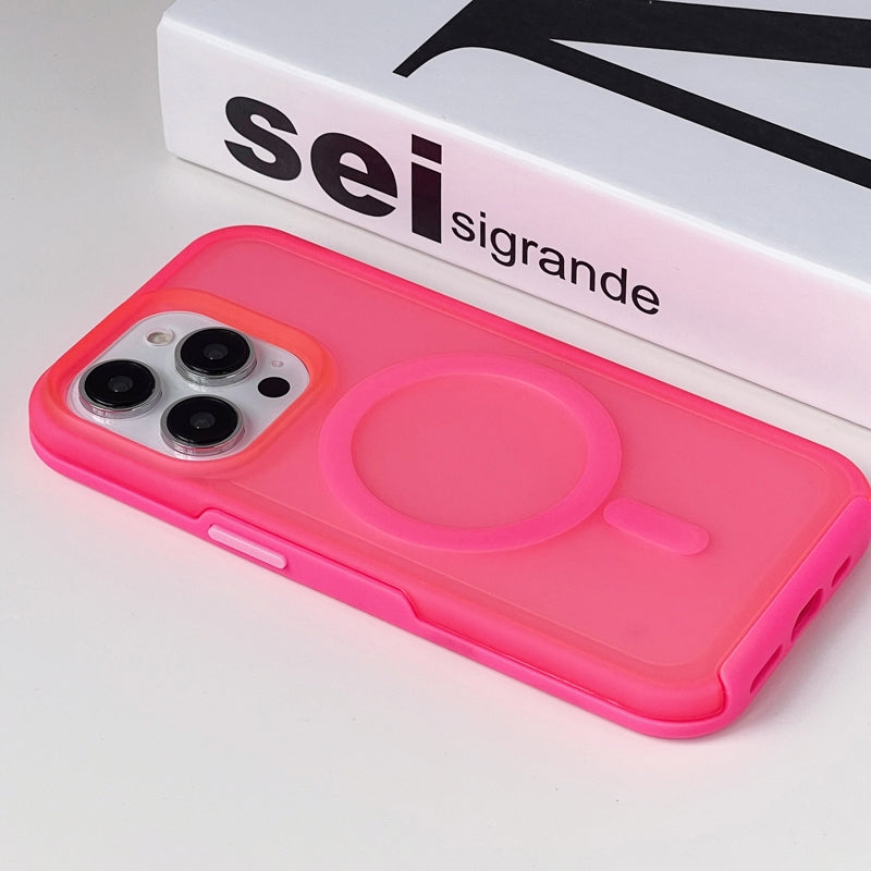 For Apple iPhone 15 Magnetic Magsafe Symmetry Silicone Case Pink