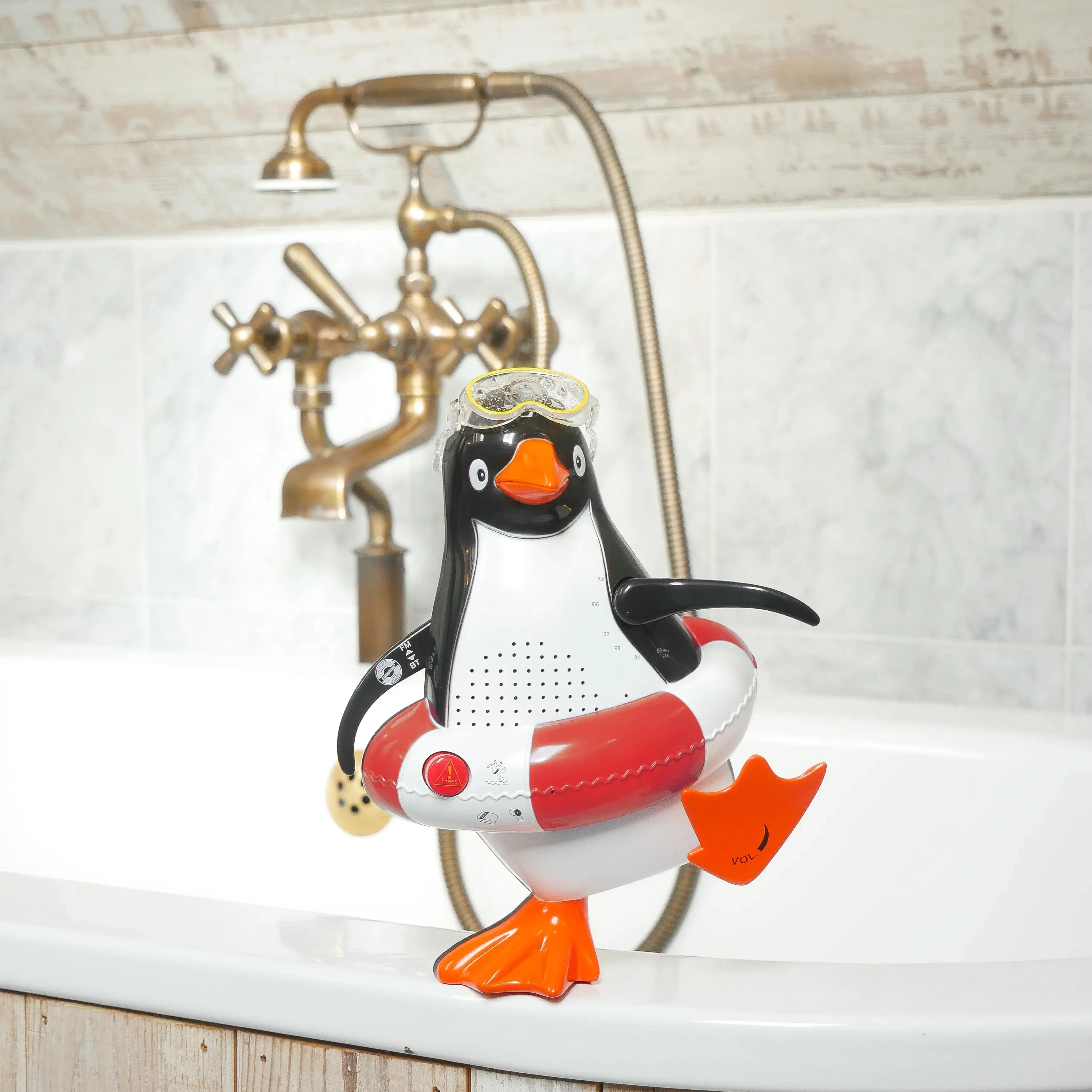 Penguin Shower Radio And Bluetooth Speaker - Red