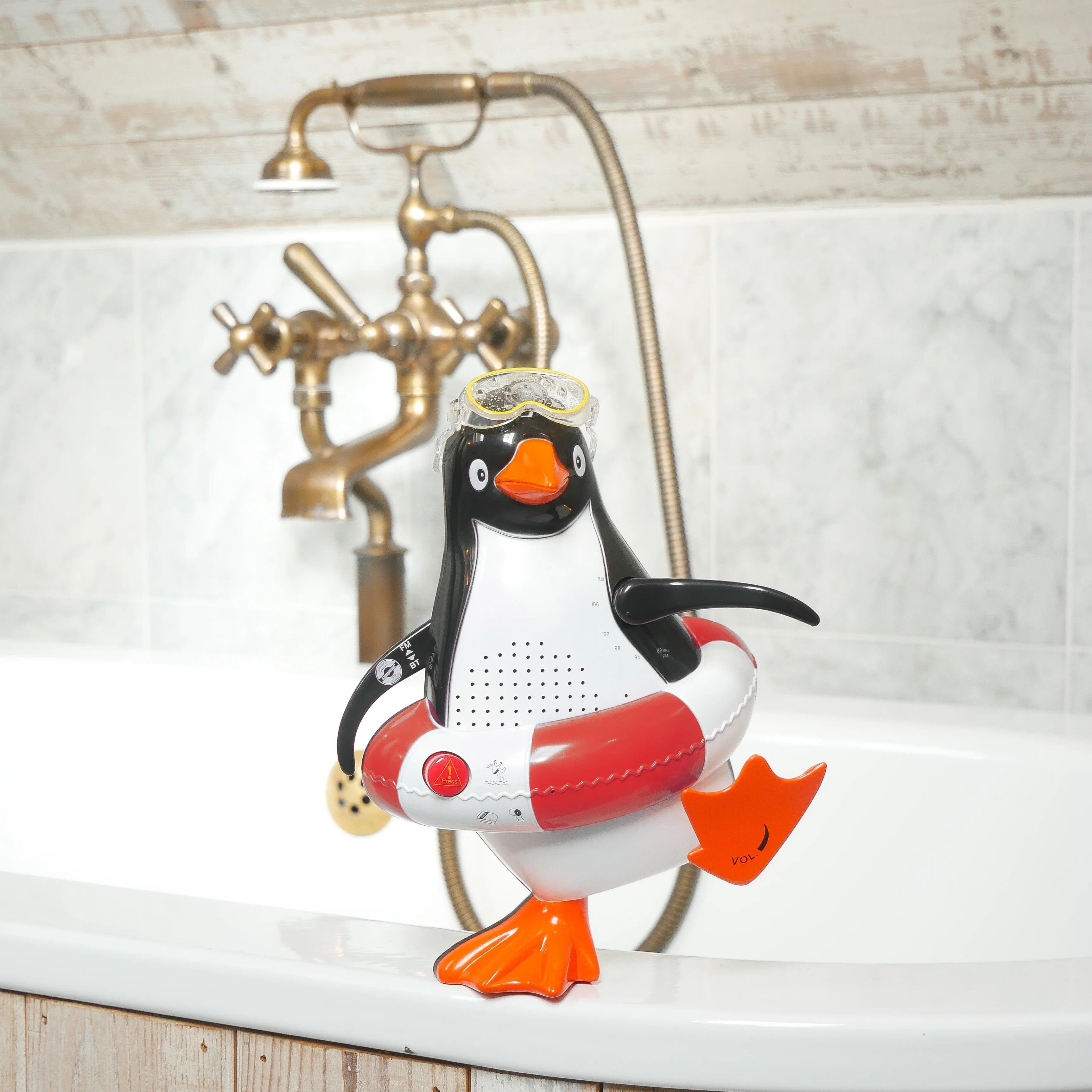 Penguin Shower Radio And Bluetooth Speaker - Red
